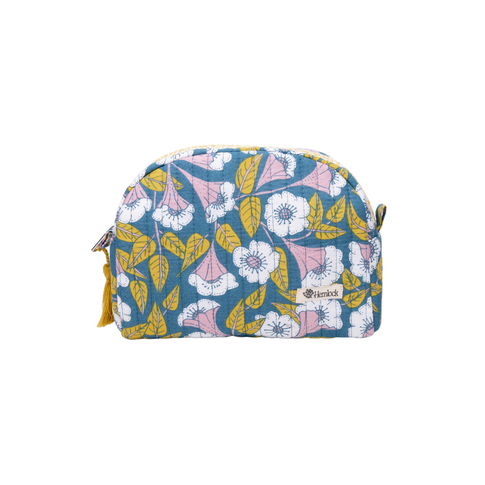 Evangeline Small Quilted Scallop Zipper Pouch